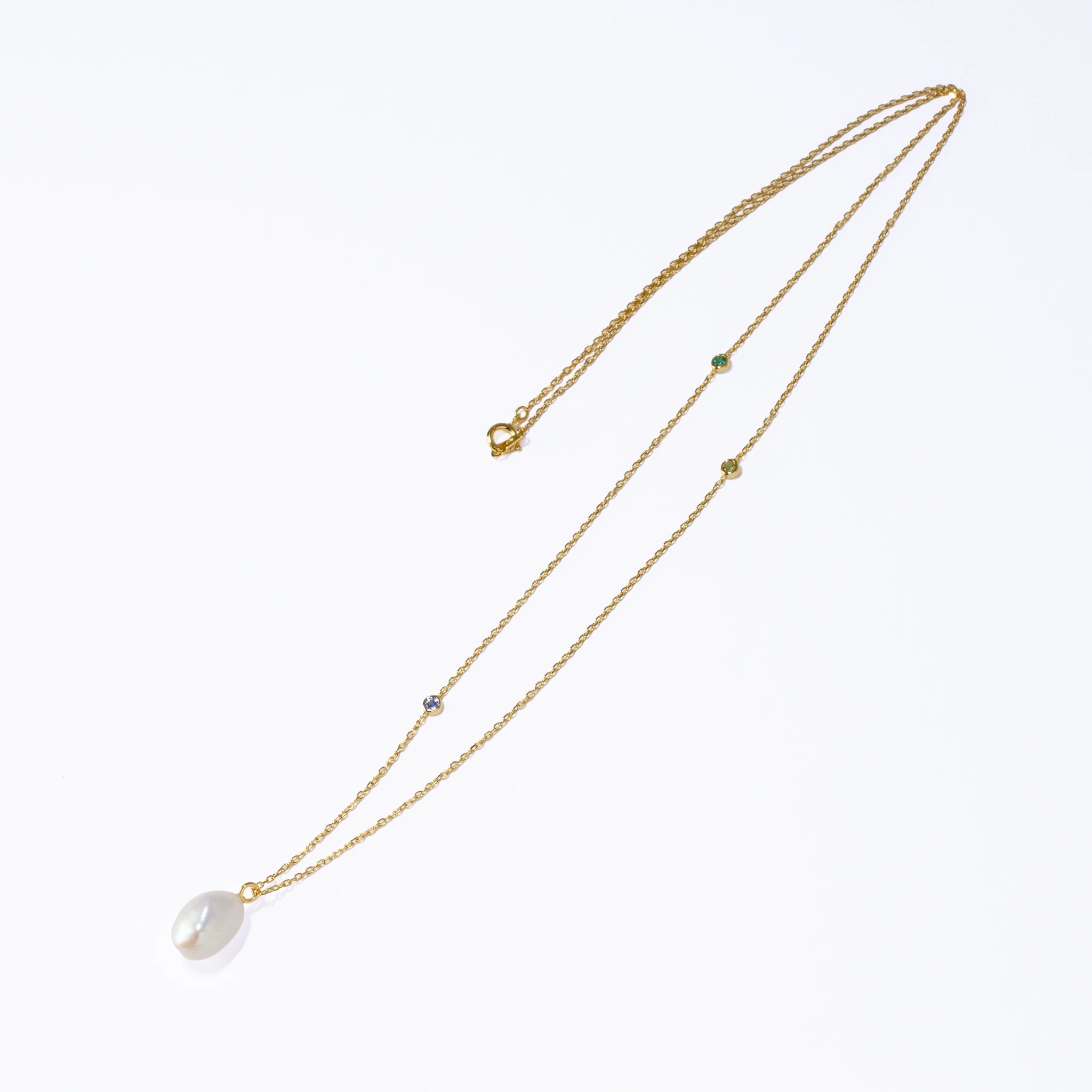 バロックパール ステーションネックレス（No.6 : エメラルド、ペリドット、タンザナイト）SILQUE